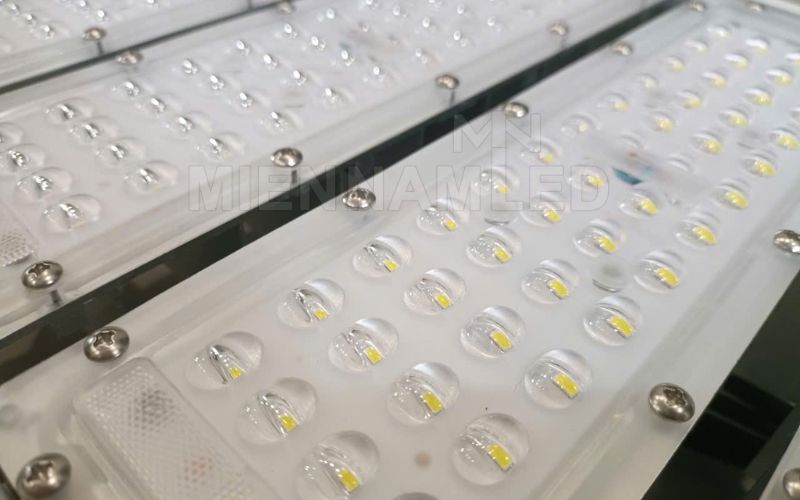 đèn năng lượng đèn đường