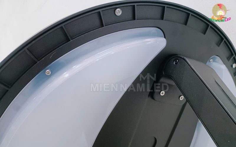 đèn led sân vườn năng lượng