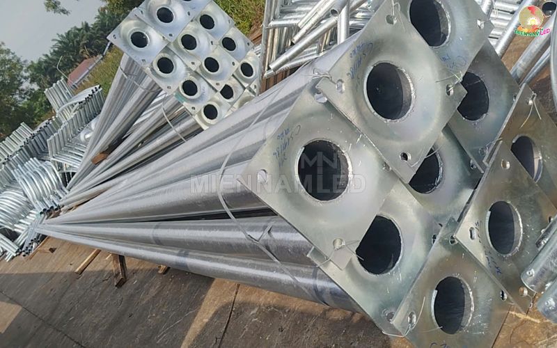 cột đèn đường