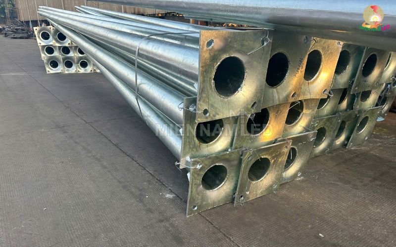 cột đèn chiếu sáng 6m