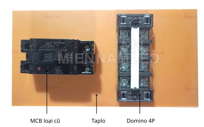 Bảng điện cửa cột aptomat khối