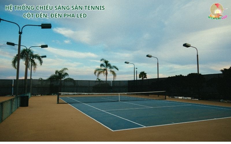 đèn sân tennis