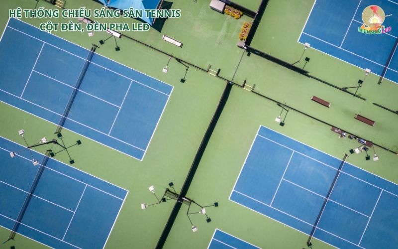 đèn sân tennis