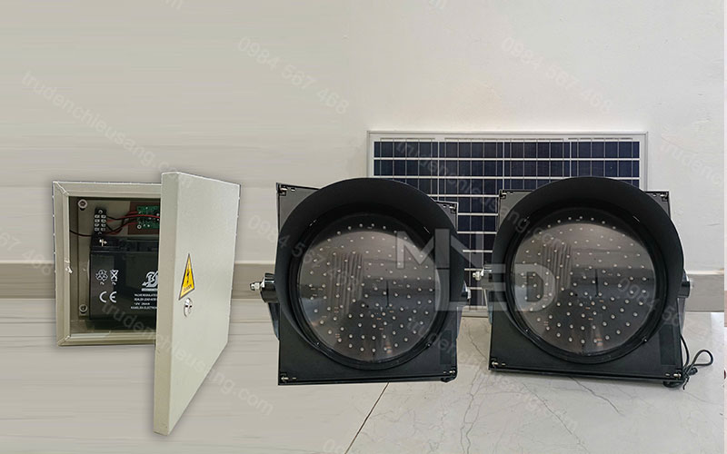 đèn chớp vàng năng lượng mặt trời