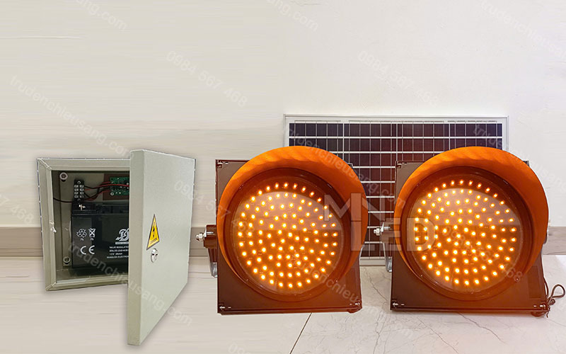 đèn chớp vàng cảnh báo giao thông