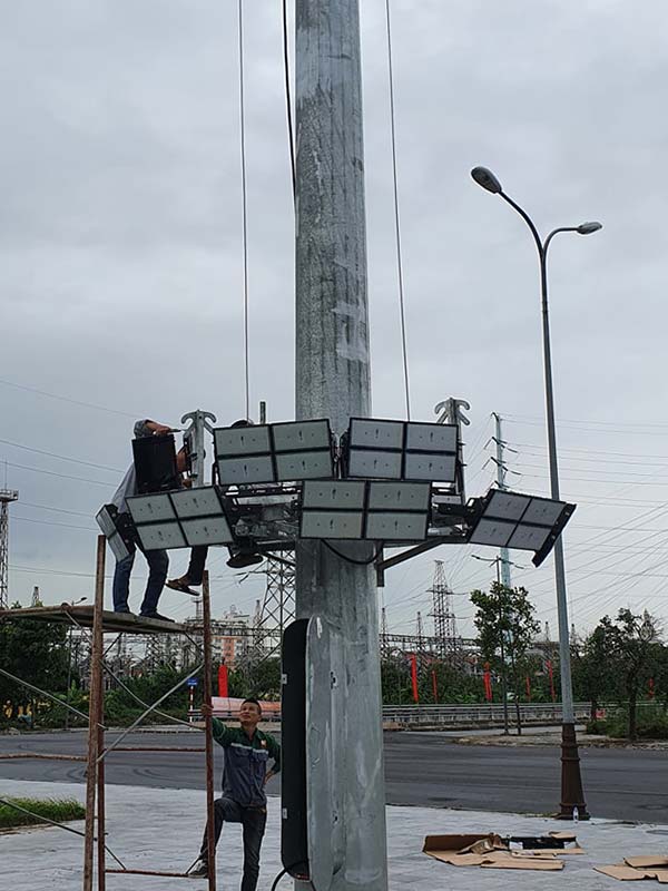 cột đèn nâng hạ