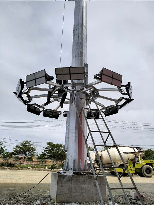 cột đèn nâng hạ