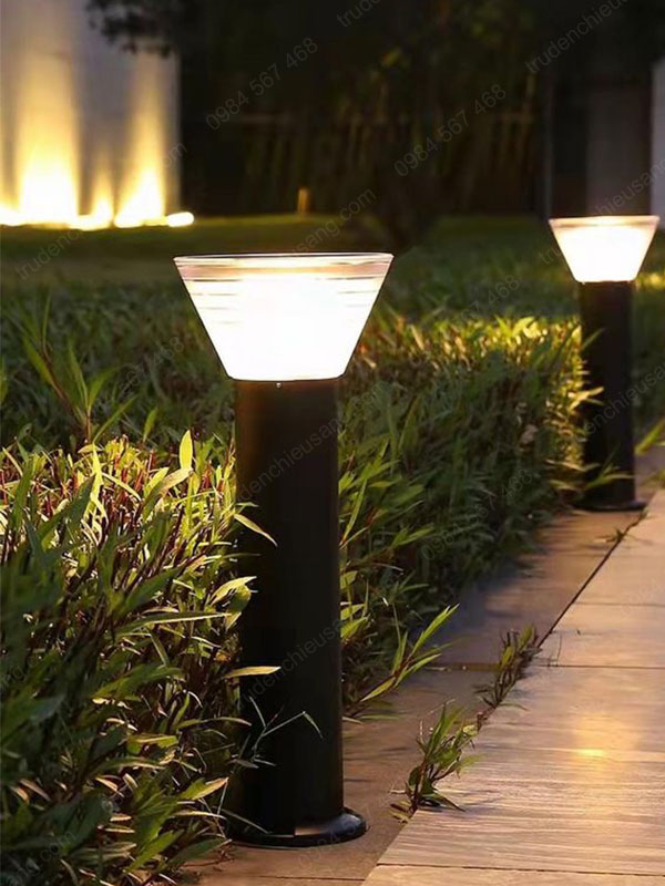 đèn năng lượng mặt trời sân vườn
