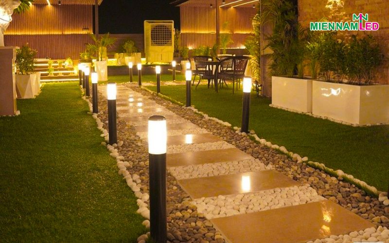 đèn nấm trang trí sân vườn