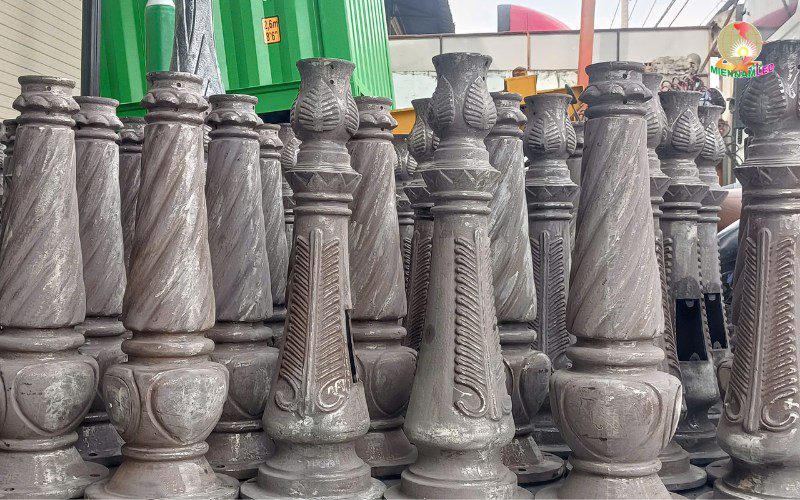 chân đế cột đèn
