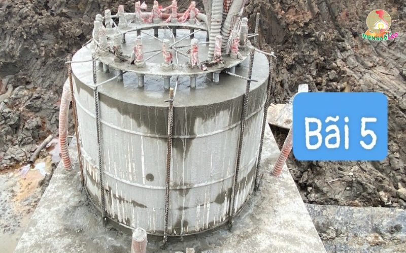 móng trụ đèn đúc sẵn