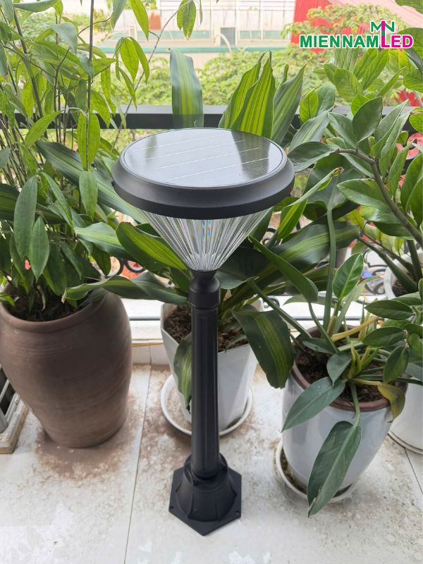 đèn nấm sân vườn năng lượng TCS01 đèn nấm sân vườn năng lượng TCS01