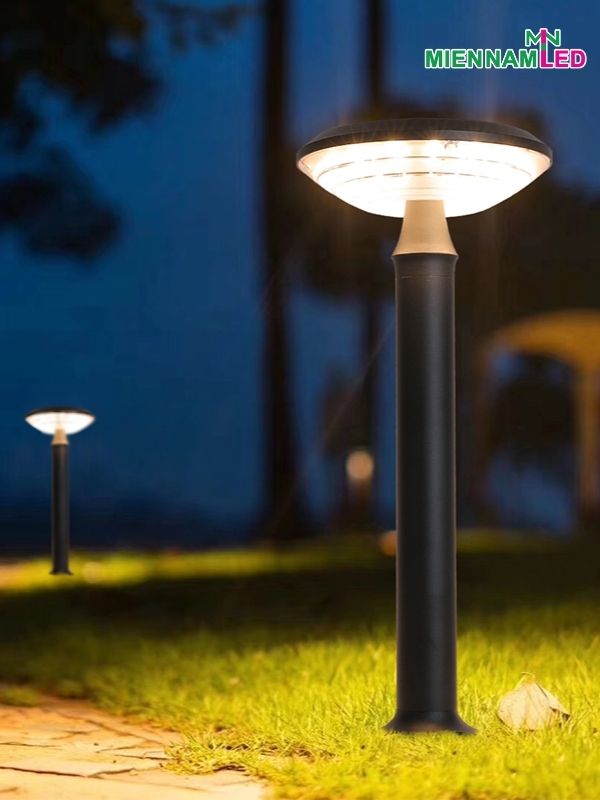 đèn năng lượng sân vườn TCS10