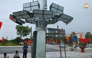 trụ đèn nâng hạ